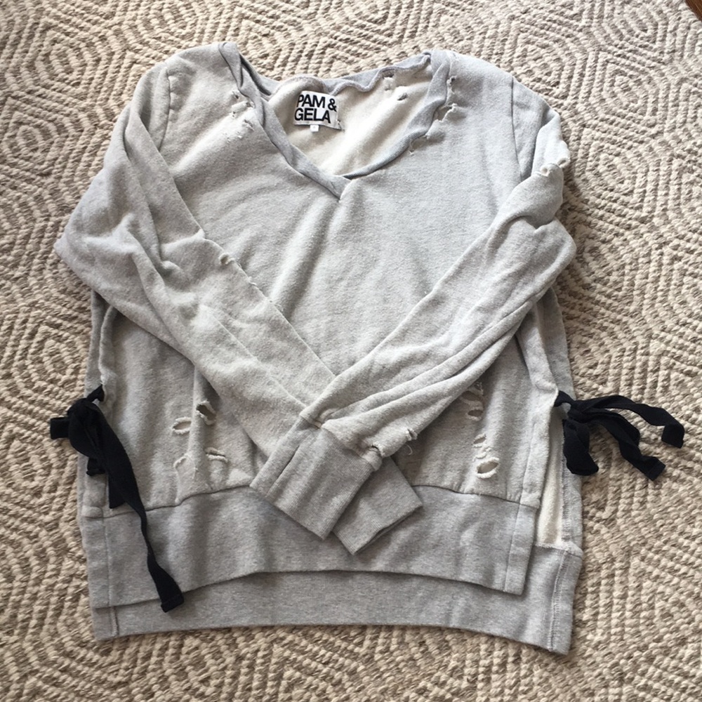 Pam & Gela sweatshirt